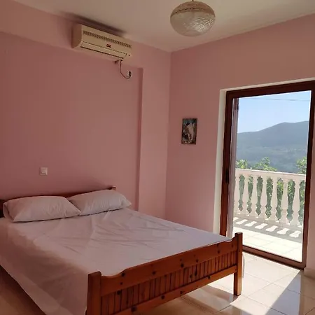 Traditional House In Lefkada * Fternon