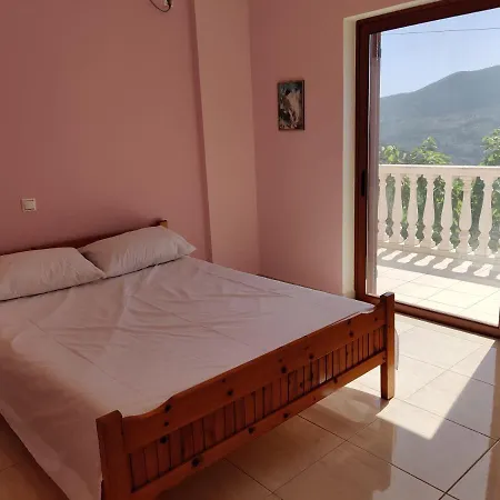 Han/Misafirhane Traditional House In Lefkada Fternon