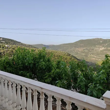 Han/Misafirhane Traditional House In Lefkada Fternon