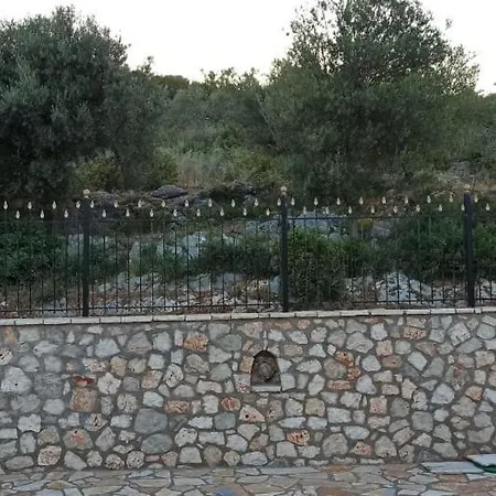 Traditional House In Lefkada Han/Misafirhane
